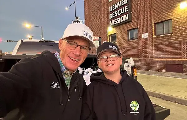 ARCM Roofing volunteers outside the Denver Rescue Mission